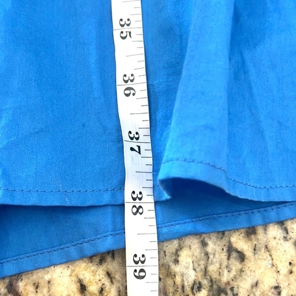 Finley, Luxury Clothier,Gorgeous Blue, Pull -Over, Pockets, Excellent Condition - Picture 6 of 11